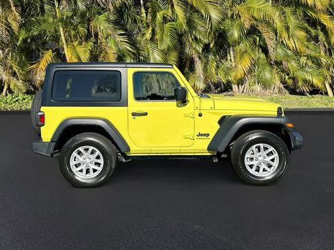 Used 2023 Jeep Wrangler Sport S image 4