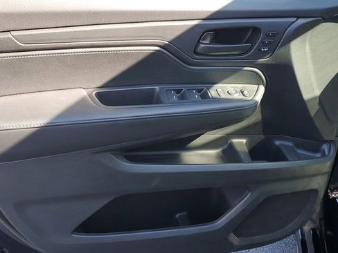 Used 2025 Honda Odyssey Sport-L image 10