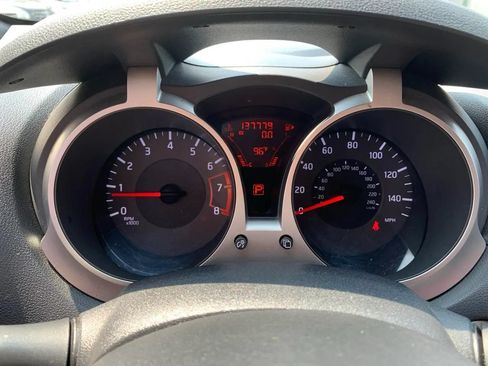 Used 2012 Nissan Juke SV FWD image 19