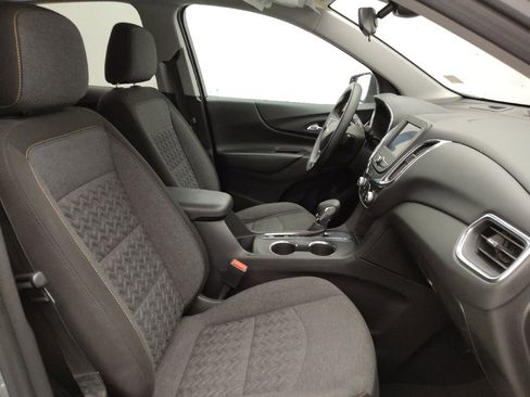 Used 2023 Chevrolet Equinox LT image 19