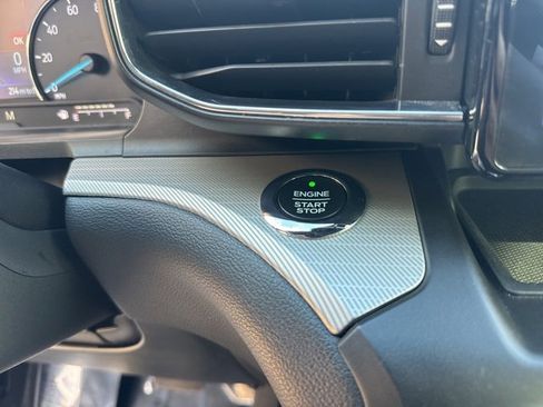 Used 2020 Ford Explorer XLT w/ Equipment Group 202A image 29