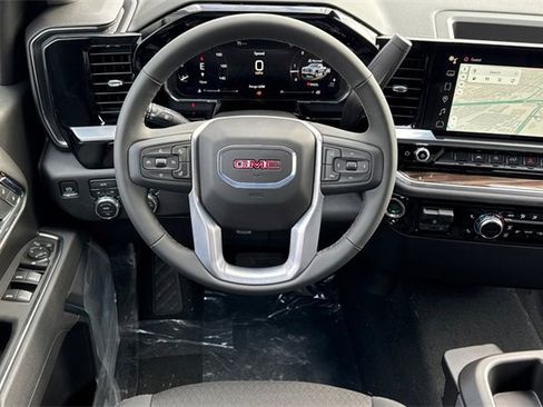 New 2026 GMC Sierra 1500 Elevation image 16