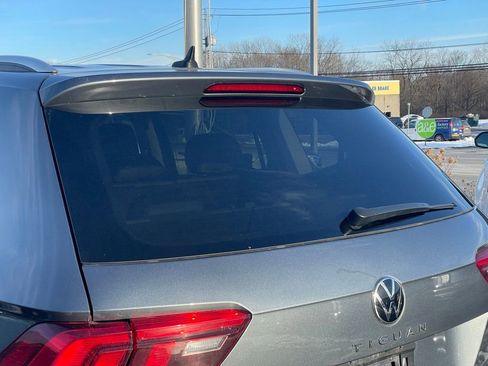 Certified 2024 Volkswagen Tiguan SE image 26