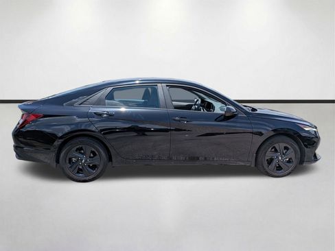 Used 2023 Hyundai Elantra SEL FWD image 3