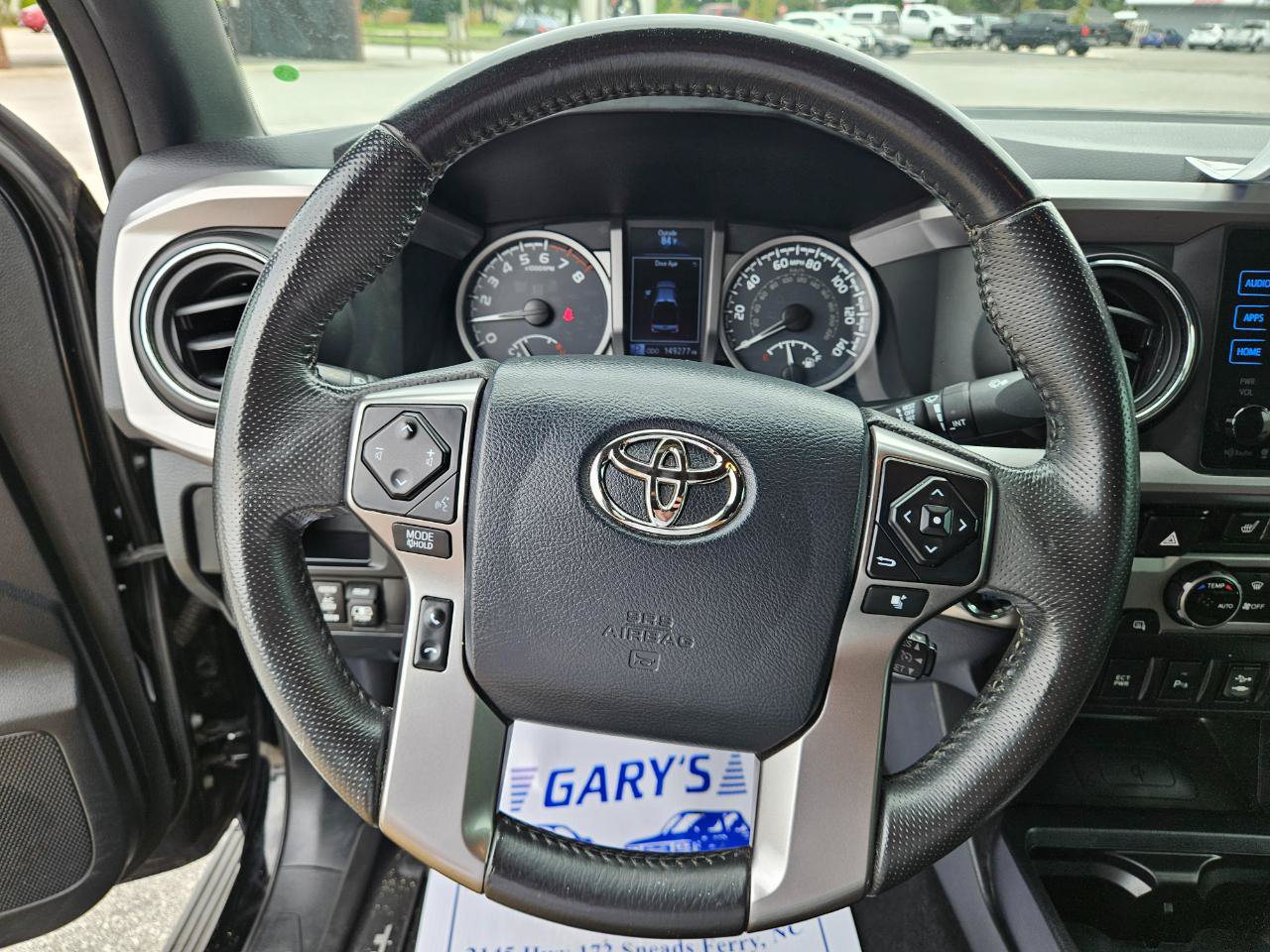 Used 2017 Toyota Tacoma Limited w/ Tow Package AWD/4WD image 21