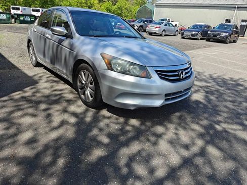 Used 2015 Honda Accord EX image 3
