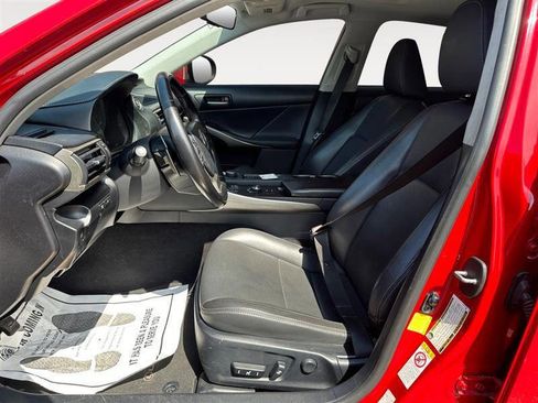 Used 2017 Lexus IS 200t image 10