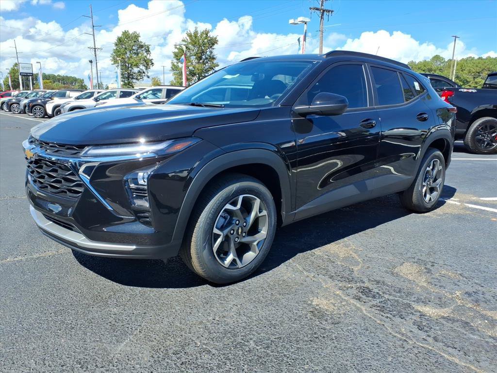 New 2026 Chevrolet Trax LT w/ LT Convenience Package FWD image 8