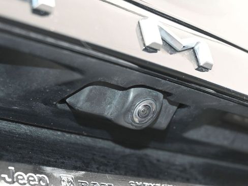 Used 2024 Toyota Camry SE image 36