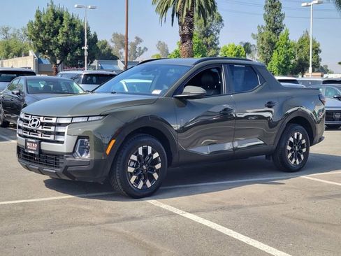 Used 2025 Hyundai Santa Cruz SEL AWD/4WD image 2