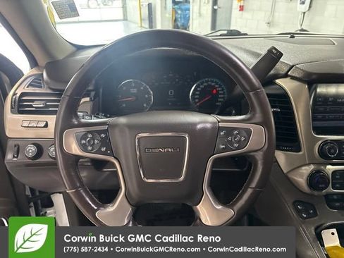 Used 2018 GMC Yukon XL Denali w/ Denali Ultimate Package AWD/4WD image 17