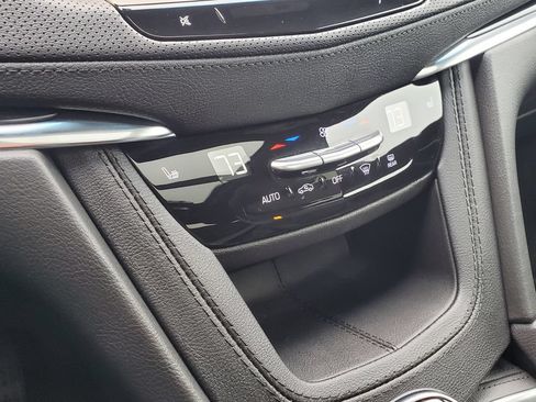 Certified 2023 Cadillac XT5 Premium Luxury w/ LPO, Floor Liner Package AWD/4WD image 32