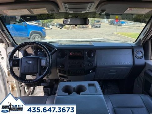 Used 2016 Ford F550 4x4 Crew Cab Super Duty w/ Power Equipment Group image 22
