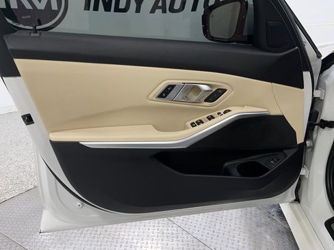 Used 2019 BMW 330i xDrive Sedan w/ Convenience Package image 15
