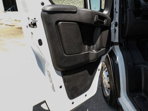 Used 2023 RAM ProMaster 2500 FWD image 28