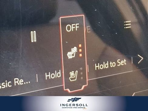 Used 2025 GMC Acadia AT4 w/ Luxury Package image 29