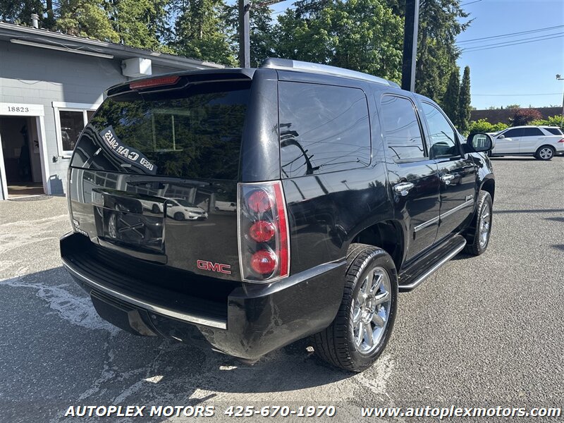 Used 2011 GMC Yukon Denali AWD/4WD image 6