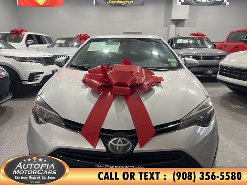 Used 2017 Toyota Corolla LE w/ LE Premium Package w/Moonroof FWD image 7