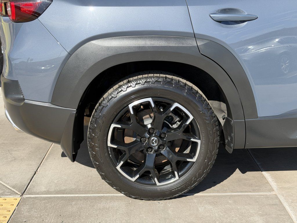 Used 2024 MAZDA CX-50 Meridian Edition w/ Apex Package AWD/4WD image 15