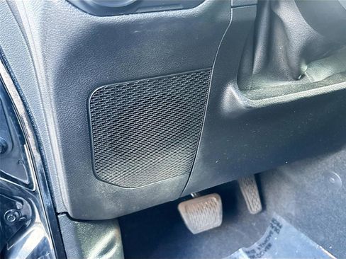 Used 2020 Jeep Wrangler Unlimited Sahara image 20