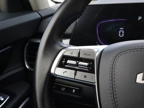 Used 2025 Kia Telluride S AWD/4WD image 32