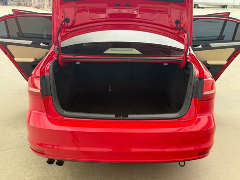 Used 2015 Volkswagen Jetta SE FWD image 20
