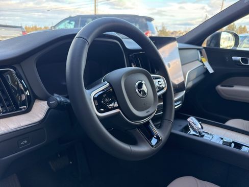 New 2026 Volvo XC60 B5 Plus w/ Protection Package Premier image 19