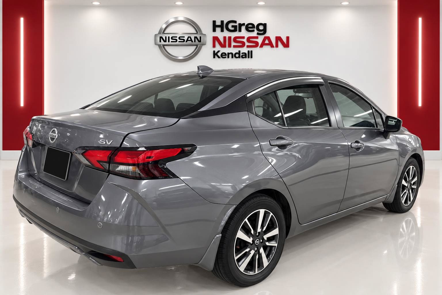 Used 2022 Nissan Versa SV w/ Trunk Package FWD image 5