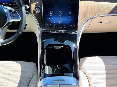 Certified 2024 Mercedes-Benz GLC 300 4MATIC image 24