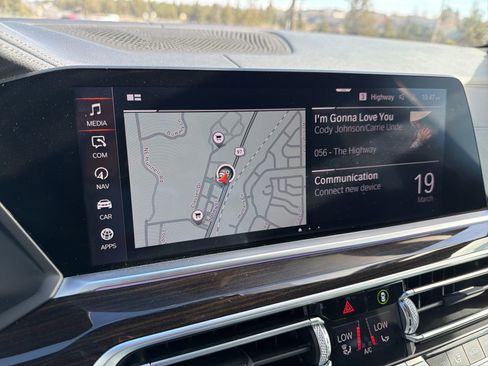 Used 2021 BMW X5 xDrive40i w/ Convenience Package image 54