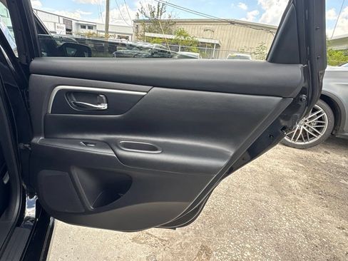 Used 2017 Nissan Altima 2.5 SV FWD image 15