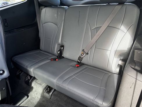 Used 2024 Buick Enclave Premium image 22