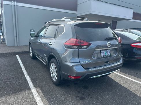 Used 2020 Nissan Rogue S w/ Special Edition Package AWD/4WD image 4