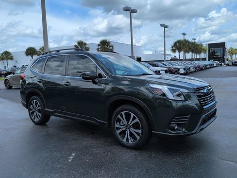 Used 2024 Subaru Forester Limited AWD/4WD image 2