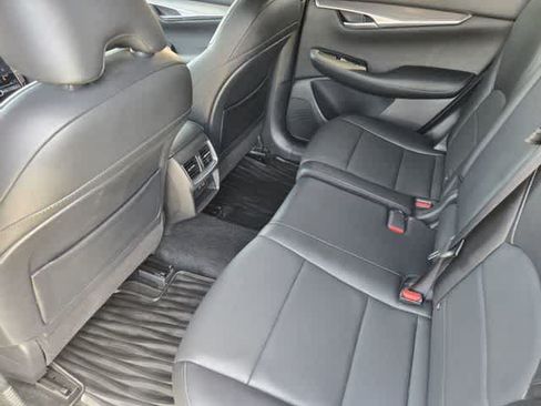 Used 2022 INFINITI QX50 Luxe w/ Appearance Package FWD image 12