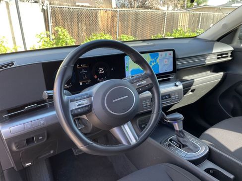 Used 2025 Hyundai Kona SEL image 36