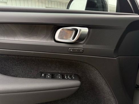 Certified 2023 Volvo C40 P8 Recharge Plus w/ Climate Package image 20