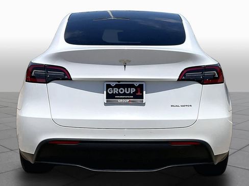 Used 2023 Tesla Model Y Long Range AWD/4WD image 4