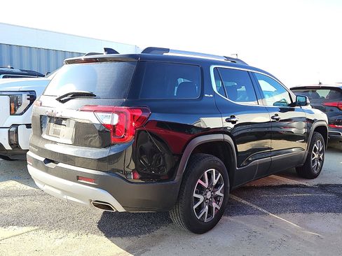 Certified 2023 GMC Acadia SLE w/ Driver Convenience Package image 8