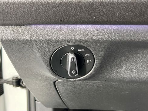 Used 2023 Volkswagen Jetta SEL image 10