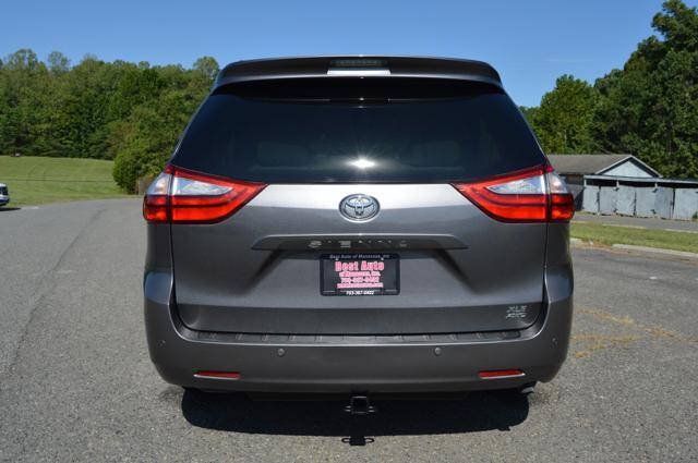 Used 2015 Toyota Sienna XLE Premium AWD/4WD image 7