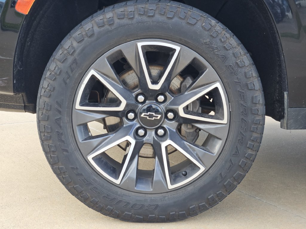 Used 2021 Chevrolet Tahoe Z71 AWD/4WD image 12