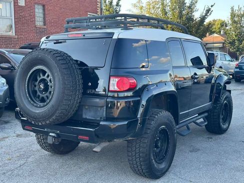 Used 2007 Toyota FJ Cruiser 4WD image 7