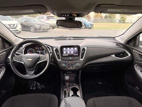 Used 2022 Chevrolet Malibu RS image 25