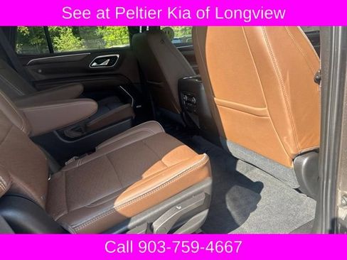Used 2021 Chevrolet Tahoe High Country w/ Premium Package RWD image 11