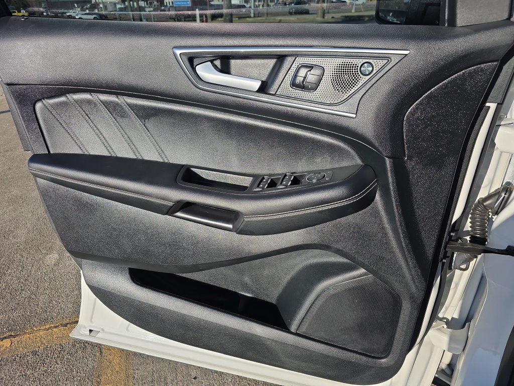 Used 2024 Ford Edge ST w/ Equipment Group 401A AWD/4WD image 34