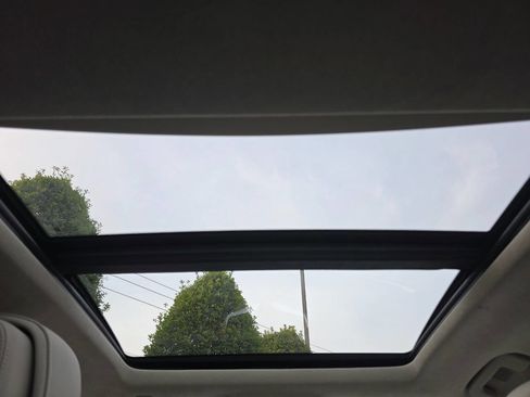 Used 2014 Cadillac XTS Platinum image 30