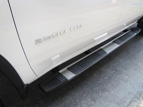 Used 2023 Chevrolet Silverado 2500 LT w/ Convenience Package image 25