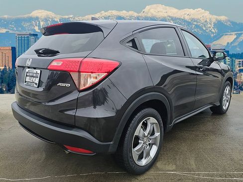 Used 2017 Honda HR-V EX image 15