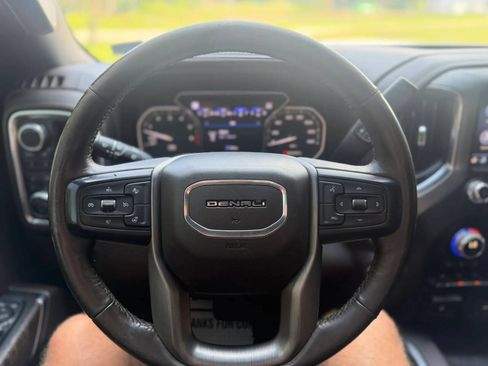 Used 2019 GMC Sierra 1500 Denali w/ Denali Ultimate Package AWD/4WD image 13